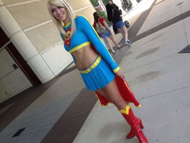 Cute Girls in Sexy Supergirl Costumes