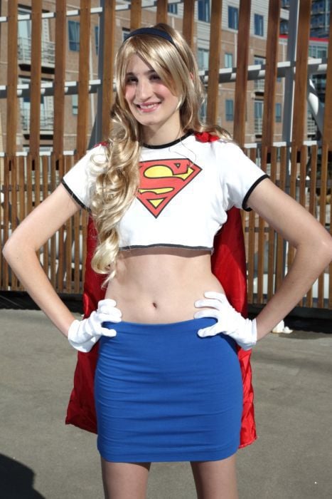 Cute Girls in Sexy Supergirl Costumes