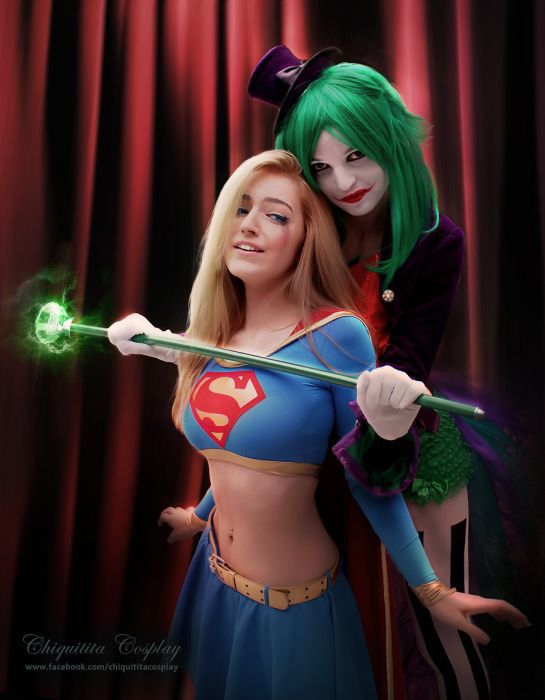Cute Girls in Sexy Supergirl Costumes