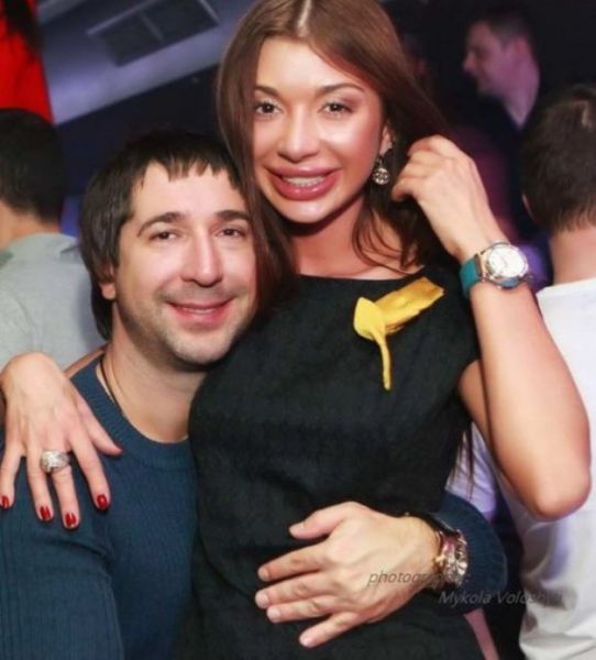 Ukraine Nightclub Girls Have the Same Sense of Style
