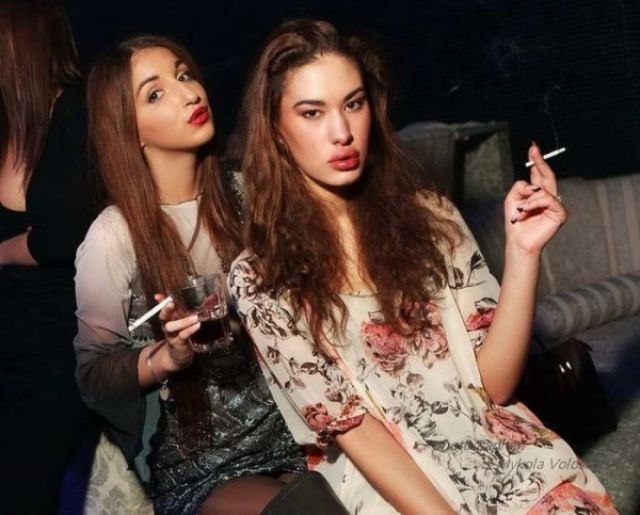 Ukraine Nightclub Girls Have the Same Sense of Style