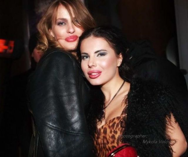 Ukraine Nightclub Girls Have the Same Sense of Style