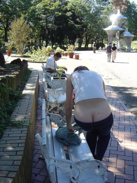 Try Not to Lose Your Pants, Girls!