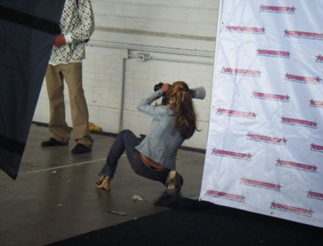 Pull Up Your Pants Girls!