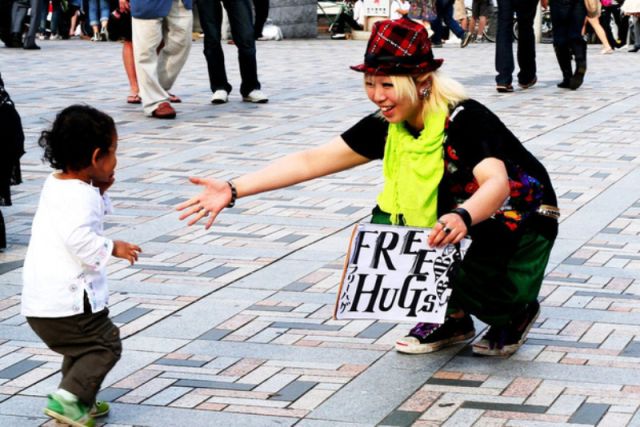 Adorably Sweet and Touching Moments Caught on Camera