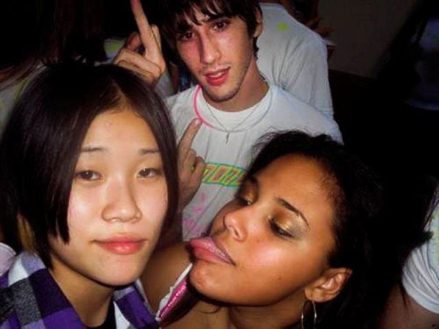 Classic Photobombs of Drunk Girls Kissing Each Other