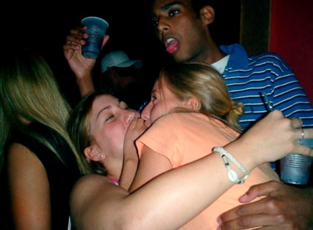 Classic Photobombs of Drunk Girls Kissing Each Other