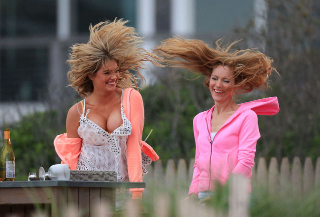 Kate Upton Nearly Loses Control of Her Boobs