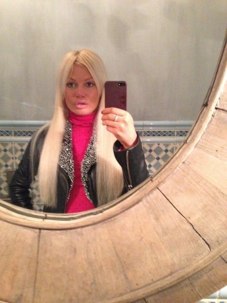 This Girl Never Closes Her Mouth