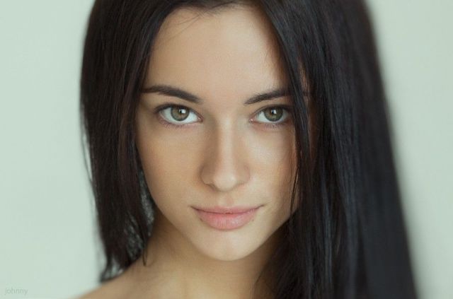 Pretty Girls That Make the World a Little More Beautiful