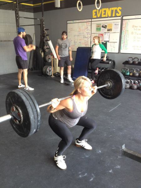 Pregnancy Can’t Stop This Woman from Weightlifting