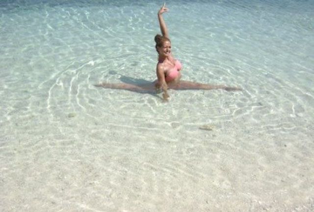 Some Sexy Stretching Girls