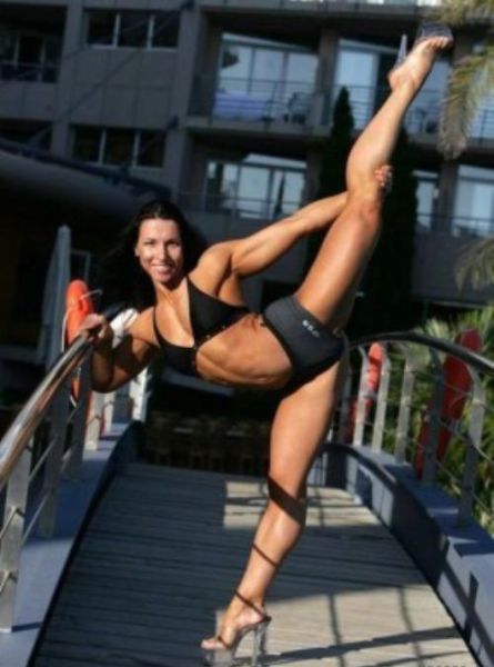 Some Sexy Stretching Girls