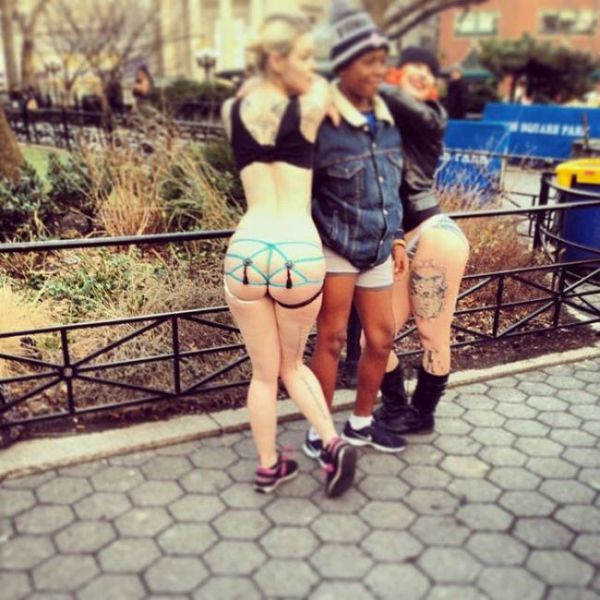 Girls of the No Pants Subway Ride 2014