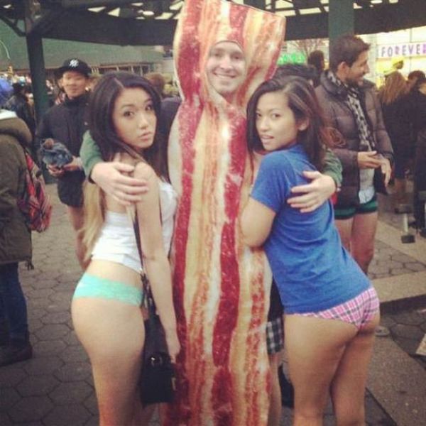 Girls of the No Pants Subway Ride 2014