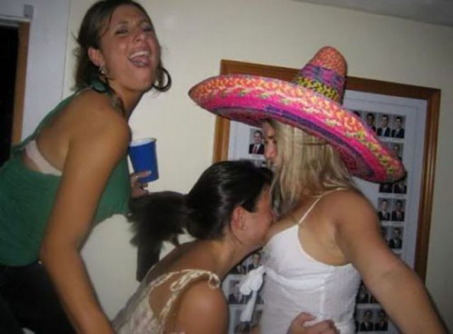 Motorboating Really Rocks