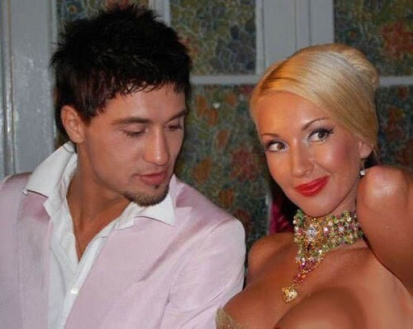 If There Are Boobs around Then I Have to Look at Them