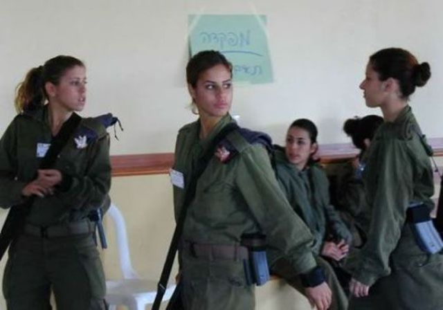 Some of the Hot Israeli Girls in Arms