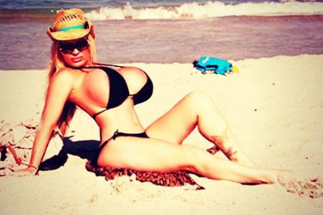 The Woman Who Wants the Biggest Boobs in the World