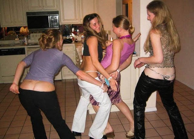 girls take a trip to the wild side 25 pics 1.html - 25 HD Photos | Premium Gallery 2014