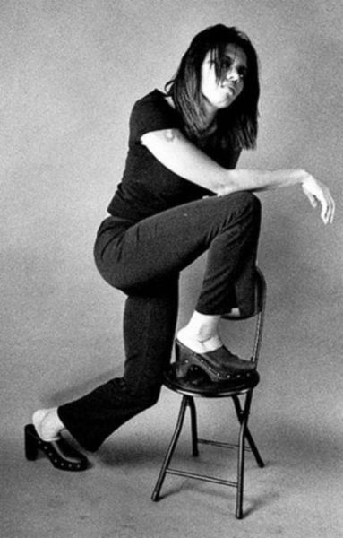 Models Posing in Really Uncomfortable Positions