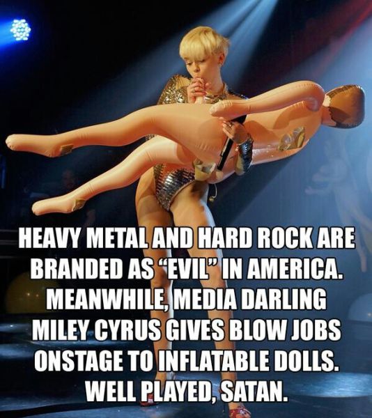 Kinky Sexual Photos from One of Miley Cyrus’s Concerts