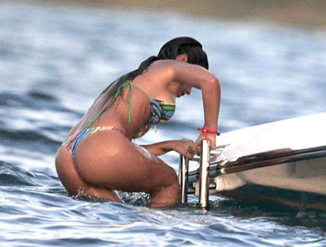 The Beautiful Wife of the World’s Highest Paid Football Star