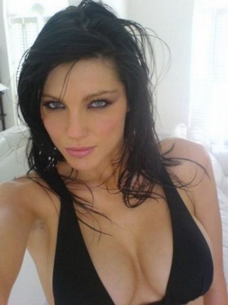 We Love a Good Boob Pic