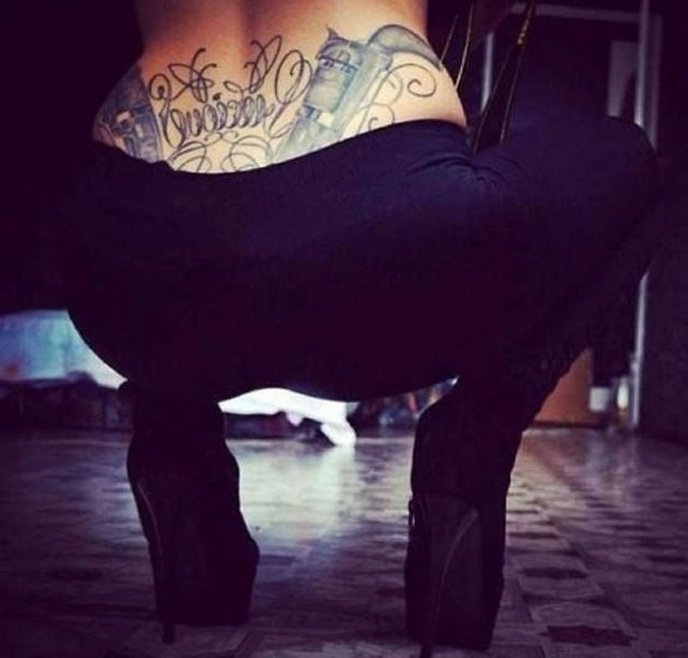 Girls with Gun Tats Are Crazy Hot