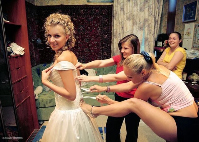Ridiculous and Funny Wedding Photos