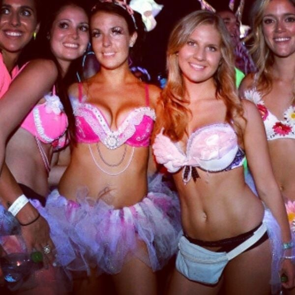 Sweet and Sexy Las Vegas Daisy Carnival Girls