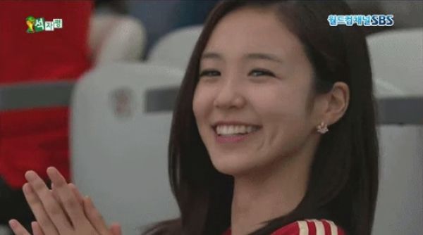 2014’s Hottest World Cup Supporters