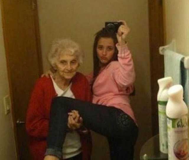 Trying to Be Sexy in a Photo Doesn’t Always Work!