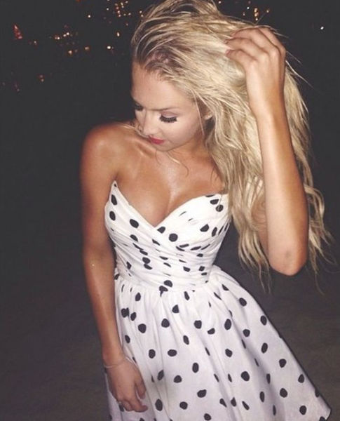 Celebrity Instagram Pics That Are Smoking Hot