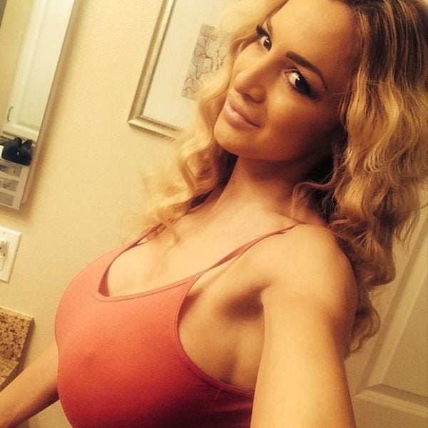 Celebrity Instagram Pics That Are Smoking Hot