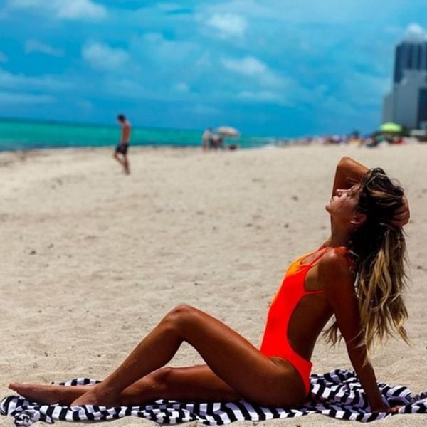Celebrity Instagram Pics That Are Smoking Hot