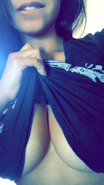 Underboobs Are a Real Tease for the Eyes