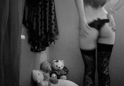 Butt Lovers Gather Around