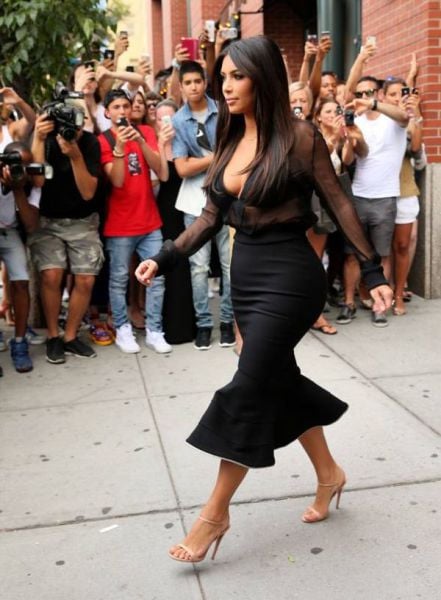 Kim Kardashian Has Some Eye-popping Cleavage Action