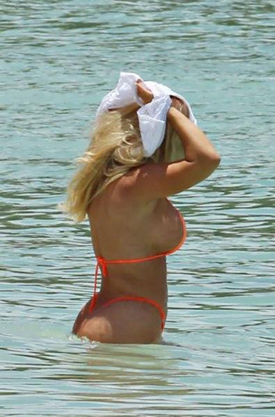 Ice T and Coco Austin on a Relaxed Beach Holiday