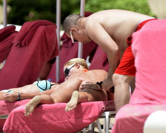 Ice T and Coco Austin on a Relaxed Beach Holiday