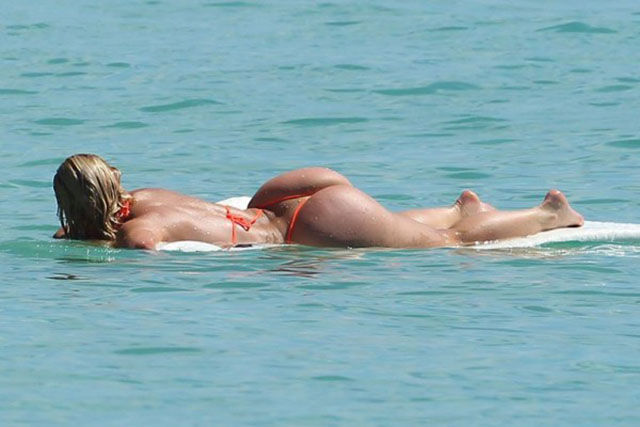 Ice T and Coco Austin on a Relaxed Beach Holiday