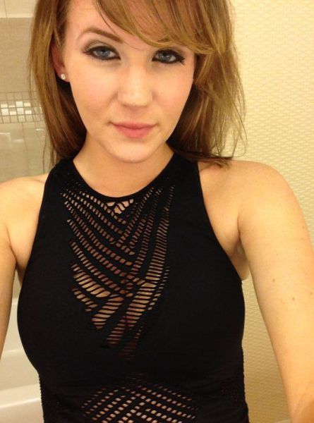 Girls Who Make Mesh Dress Look Amazing