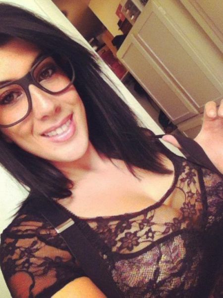 Girls Who Make Mesh Dress Look Amazing