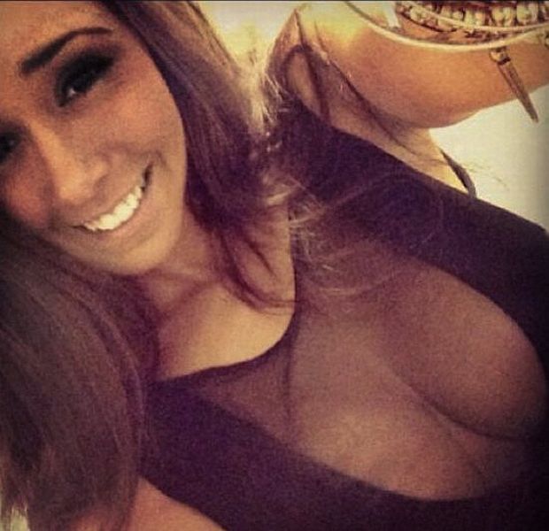 Girls Who Make Mesh Dress Look Amazing