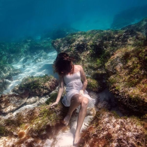 This Woman Could Be a Real Life Mermaid