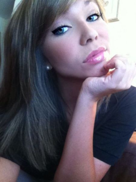 Girls Who Are Obviously Bored at Work