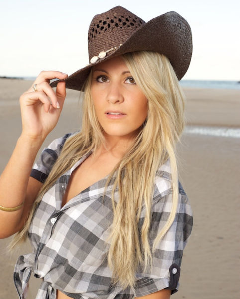 Country Bumpkins Have Their Own Sweet Sexiness