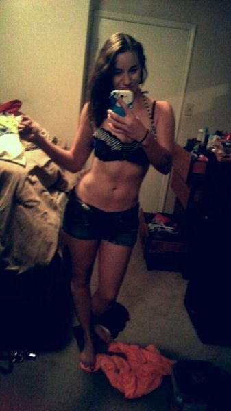 Hot Babes Who Live in a Mess