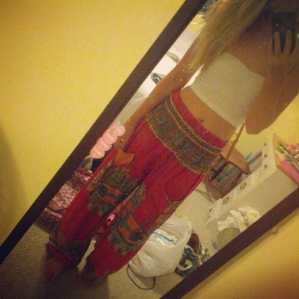 Hot Babes Who Live in a Mess